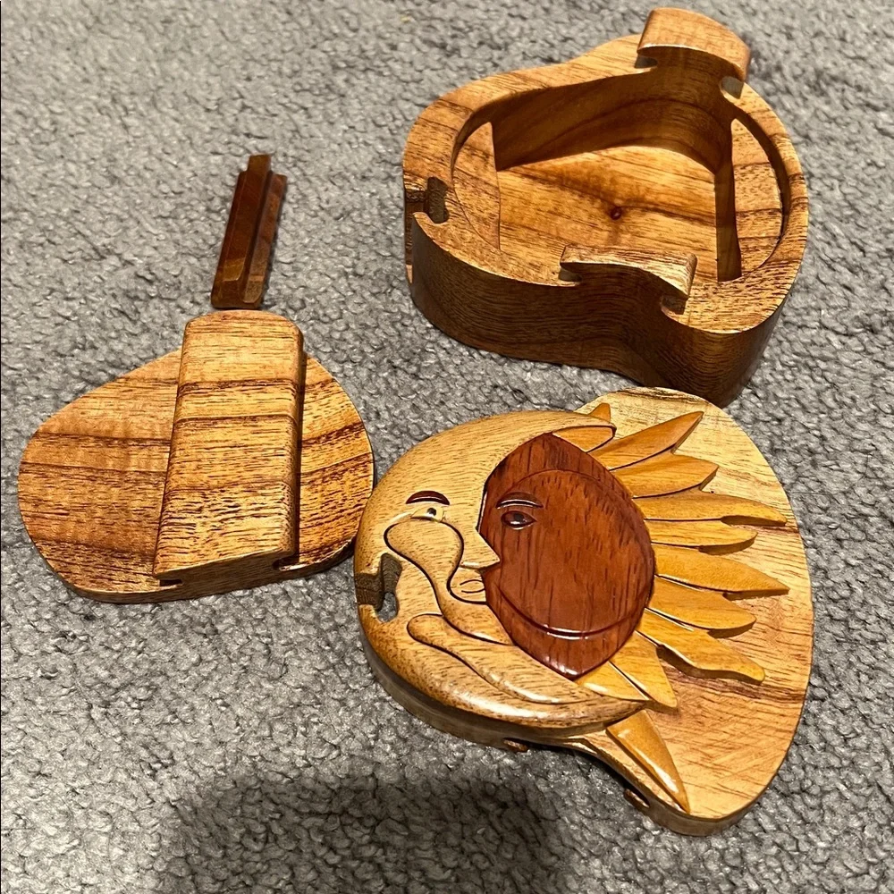 Wooden Sun & Moon Trinket Box - Natural Brown